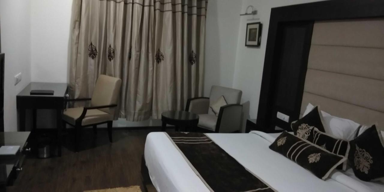 Hotel Pitrashish Pride Igi Intl Airport Delhi Exterior foto